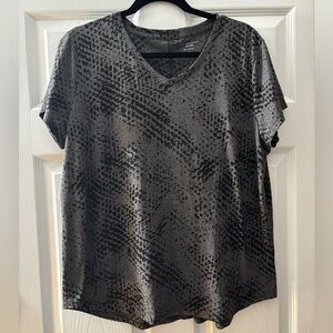 tek gear Gray/Black Print V‑Neck Short Sleeve Tee Workout Athletic Plus Size XXL